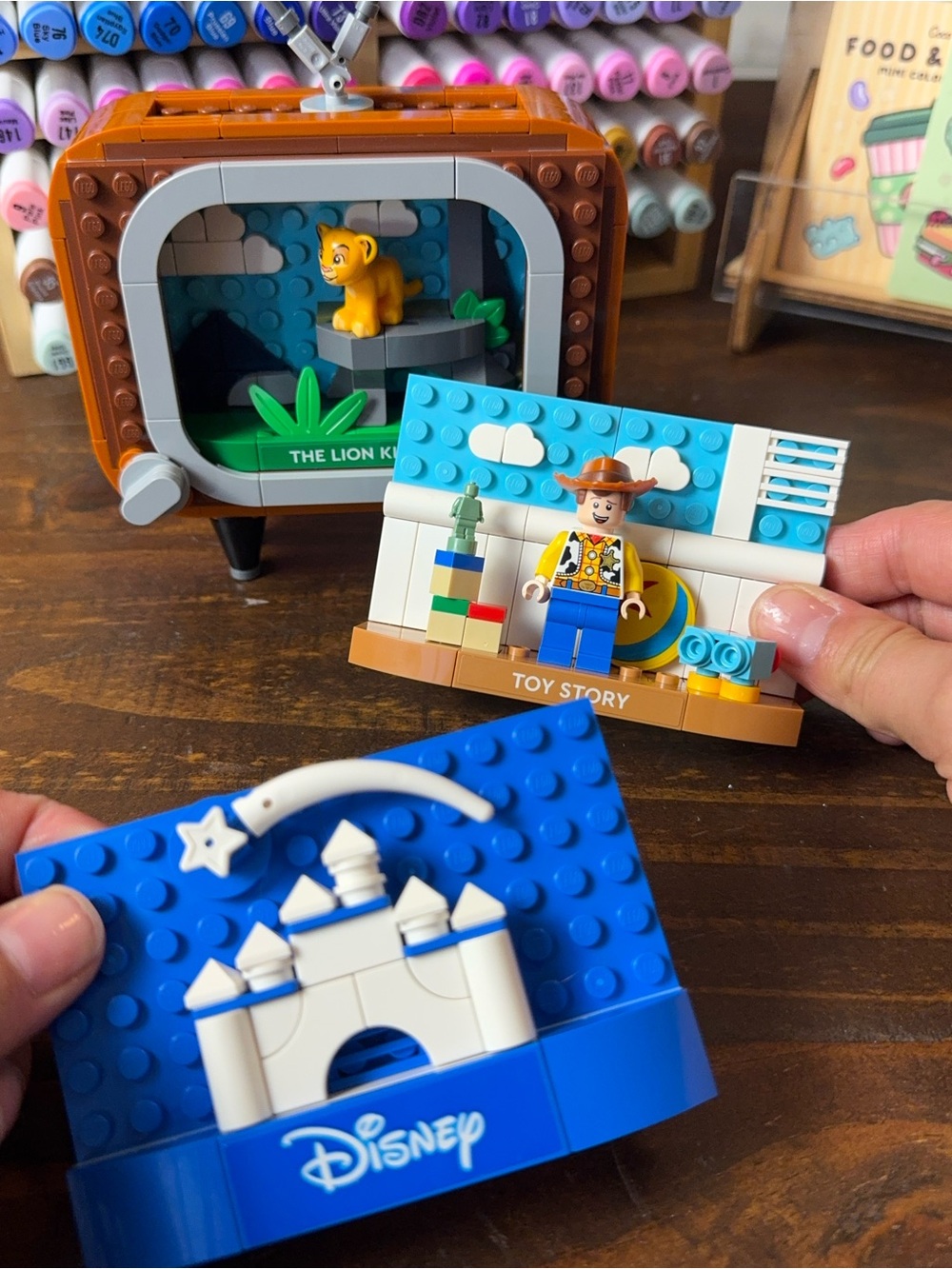 LEGO set 40774 classic animation scenes